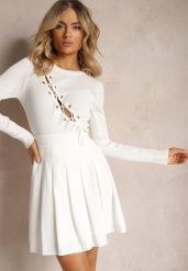 Biała Rozkloszowana Spódnica Zapinana na Zamek Błyskawiczny z Zakładkami Sonarella. Białe spódnice Renee, na co dzień, l, bez wzorów, z bawełny, eleganckie, mini, rozkloszowane. Za 74.99 zł.