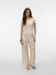Vero Moda Spodnie w kolorze beżowym rozmiar: XS. Brązowe spodnie materiałowe Vero Moda, xs, bez wzorów, z materiału, z podwyższonym stanem. Za 74.63 zł.