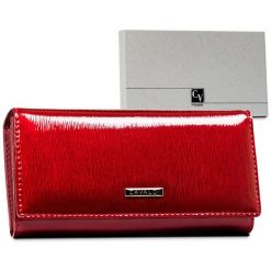 Portfel lakierowany 4U Cavaldi [DH] H27-1-SH9 czerwony. Czerwone portfele 4U Cavaldi, bez wzorów, z lakierowanej skóry. Za 89.99 zł.