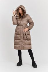 HETREGO Beżowy damski puchowy płaszcz Karen Woman Quilted Coat, Rozmiar 38 EU - 42 IT. Brązowe płaszcze HETREGO, na zimę, uniwersalny, bez wzorów, z poliamidu, bez kaptura. W wyprzedaży za 1,369.99 zł.
