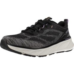 Kapcie SKECHERS EDGERIDE Czarny. Czarne obuwie domowe Skechers, bez wzorów, z tkaniny, bez zapięcia. Za 322.99 zł.