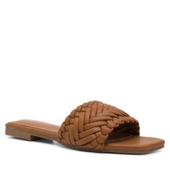 Klapki DeeZee. Brązowe klapki DeeZee, bez wzorów, bez obcasa. Za 99.99 zł.