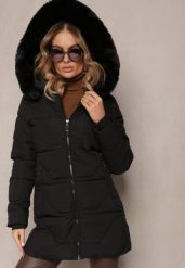 Czarna Pikowana Kurtka z Kapturem i Ozdobnym Futerkiem Zepiola. Czarne kurtki narciarskie Renee, l, bez wzorów, z jeansu, z kapturem, narciarskie. Za 169.99 zł.