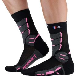 Skarpetki Monnet Trek Expert. Czerwone skarpety MONNET, bez wzorów, z materiału. Za 133.50 zł.