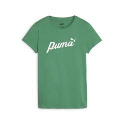 Koszulka Sportowa Damska Puma Ess+ Script. Zielone koszulki sportowe Puma, bez wzorów, z bawełny, bez ramiączek, na jogę i pilates. Za 83.99 zł.