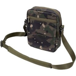 Saszetka Toreba Wędkarska Trakker Nxc Camo Essentials Bag. Zielone torby na ramię TRAKKER, bez wzorów, z materiału, eleganckie, na ramię, bez dodatków. Za 219.50 zł.