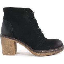 BOTKI DAMSKIE SER BT0536 CZA. Botki Sergio Leone, bez wzorów, ze skóry, bez obcasa, bez zapięcia. Za 69.00 zł.