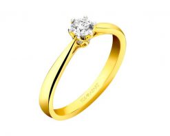 Pierścionek z żółtego złota z brylantami - 0,25 ct - próba 750. Żółte pierścionki Apart, z brylantem, złote. Za 7,490.00 zł.
