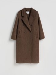 Płaszcz z wełną - ciemnobrązowy. Brązowe płaszcze Reserved, l, bez wzorów, z tkaniny, bez kaptura. Za 499.99 zł.