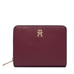 Portfel Tommy Hilfiger. Czerwone portfele TOMMY HILFIGER, bez wzorów. Za 249.99 zł.