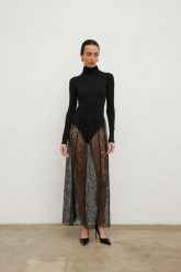 Spódnica koronkowa w kolorze BLACK- SERENE -S. Czarne spódnice Marsala, s, bez wzorów, z koronki, eleganckie, maxi, dopasowane. Za 149.90 zł.