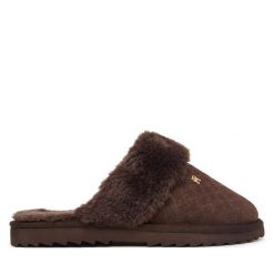 Kapcie Tommy Hilfiger. Brązowe obuwie domowe TOMMY HILFIGER, bez wzorów, bez zapięcia. Za 409.99 zł.