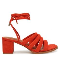Sandały DeeZee. Czerwone sandały DeeZee, bez wzorów, bez obcasa, na słupku, bez zapięcia. Za 139.99 zł.