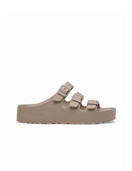 Sandały Birkenstock Beżowe. Brązowe sandały Birkenstock, bez wzorów, bez obcasa, bez zapięcia. Za 343.85 zł.