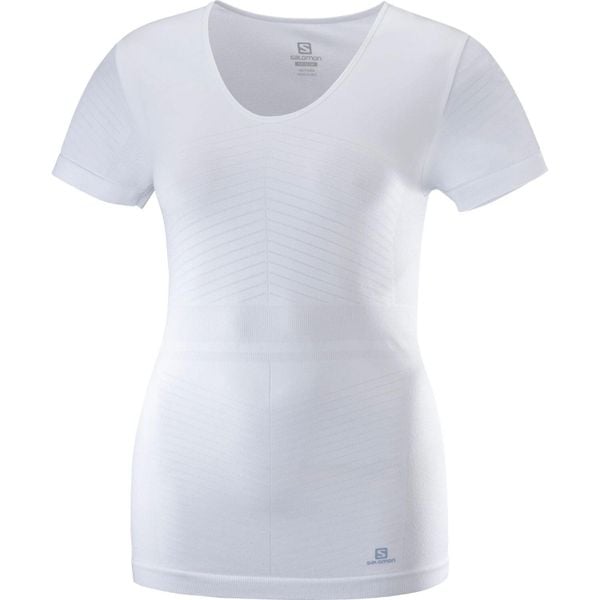 Koszulka turystyczna damska Salomon Elevate Move On Tee. Białe koszulki sportowe Salomon, bez wzorów, z elastanu, bez ramiączek. W wyprzedaży za 112.00 zł.