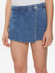 Calvin Klein Jeans Szorty jeansowe Wrap Skort J20J223300 Niebieski Regular Fit. Niebieskie szorty Calvin Klein Jeans, bez wzorów, z bawełny. Za 379.99 zł.