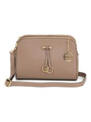 Mia Tomazzi Skórzana torebka w kolorze szarobrązowym - 24 x 16 x 8 cm rozmiar: onesize. Brązowe torby na ramię Mia Tomazzi, bez wzorów, z materiału, na ramię, bez dodatków. Za 268.55 zł.