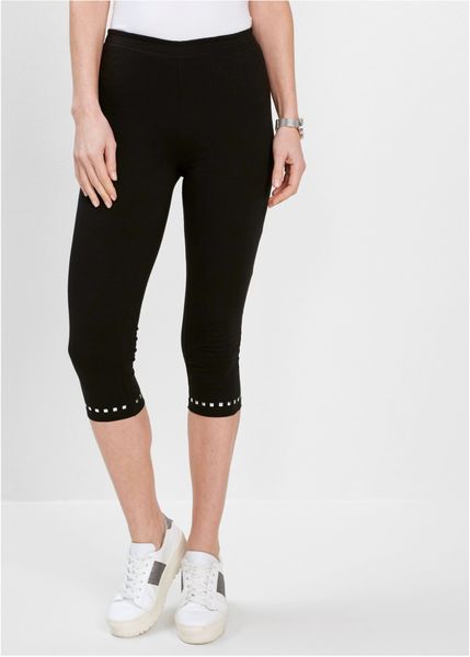 Legginsy rybaczki. Czarne legginsy bonprix, z aplikacjami. Za 32.99 zł.