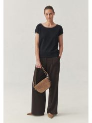 TATUUM Bluzka "Soral" w kolorze czarnym rozmiar: XXL. Niebieskie bluzki Tatuum, xxl, bez wzorów, bez kołnierzyka, bez ramiączek. Za 91.56 zł.