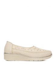 Go Soft Półbuty CEO-WI23-REBECA-23 Beżowy. Brązowe czółenka GO SOFT, bez wzorów, ze skóry, bez obcasa, na koturnie, bez zapięcia. Za 199.99 zł.