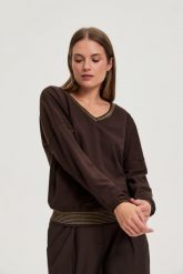 Bawełniana bluza brązowa. Brązowe bluzy MOODO, l, bez wzorów, z bawełny, bez kaptura. Za 99.99 zł.