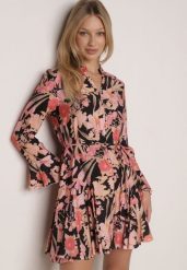 Czarno-Różowa Wiskozowa Rozkloszowana Sukienka w Kwiaty z Paskiem Sinthea. Czarne sukienki Born2be, na co dzień, l, bez wzorów, z jeansu, bez kołnierzyka, bez ramiączek, mini, rozkloszowane. Za 139.99 zł.