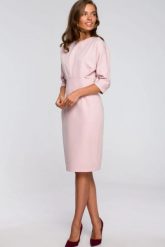 Sukienka ołówkowa z kimonowymi rękawami taliowana różowa. Czerwone sukienki Stylove, do pracy, xl, bez wzorów, biznesowe, bez kołnierzyka, bez ramiączek, ołówkowe. W wyprzedaży za 167.00 zł.