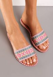 Różowe Płaskie Klapki z Ozdobnym Paskiem z Wzorem Boho Omorea. Czerwone klapki Renee, bez wzorów, bez obcasa, na płaskiej podeszwie. Za 44.99 zł.