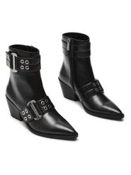 Steve Madden Botki "Splurge" w kolorze czarnym rozmiar: 36. Czarne botki Steve Madden, bez wzorów, bez obcasa, bez zapięcia. Za 289.95 zł.