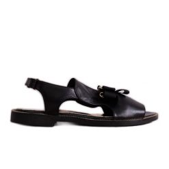 Czarne sandały z kokardką i cyrkonią KARINO. Czarne sandały z aplikacjami, eleganckie, z okrągłym noskiem, bez obcasa, na obcasie, bez zapięcia. Za 372.99 zł.