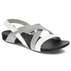 Białe Sandały Armodo Wygodne Obuwie Damskie. Białe sandały Armodo, bez wzorów, z materiału, eleganckie, bez obcasa, bez zapięcia. Za 199.00 zł.