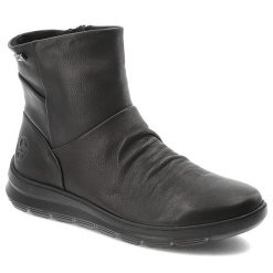 Botki damskie Rieker o wygodnym fasonie z marszczoną cholewką i lekką podeszwą czarne, Z0066-00 Black. Czarne botki Rieker, bez wzorów, bez obcasa, bez zapięcia. Za 439.00 zł.