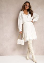 Biała Spódnica Mini Rozkloszowana z Gumką w Talii Saniurio. Białe spódnice Renee, bez wzorów, mini, rozkloszowane. Za 99.99 zł.