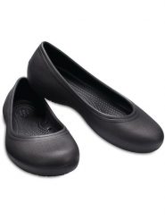 Crocs Baleriny "At Work" w kolorze czarnym rozmiar: 34/35. Czarne baleriny Crocs, bez wzorów, bez obcasa. Za 140.53 zł.