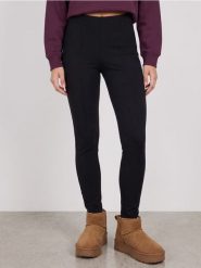 Legginsy z domieszką wiskozy - czarny. Czarne legginsy Sinsay, l, bez wzorów, z wiskozy. Za 39.99 zł.