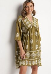 Ciemnozielona Wiskozowa Sukienka ze Wzorem Boho Frisana. Zielone sukienki Born2be, na co dzień, l, bez wzorów, z materiału, boho, bez kołnierzyka, bez ramiączek, midi. Za 64.99 zł.