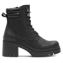 Trzewiki Clara Barson. Czarne botki Clara Barson, bez wzorów, bez obcasa, na słupku, bez zapięcia. Za 159.99 zł.