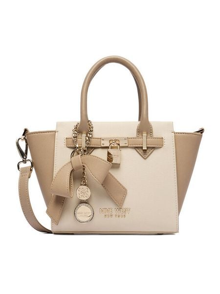 Nine West Torebka CEO-Serene-II-LX10187 Écru. Białe torebki klasyczne Nine West, bez wzorów, z materiału, bez dodatków. Za 230.99 zł.