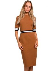 Made of emotion Sukienka w kolorze jasnobrązowym rozmiar: M. Brązowe sukienki Made Of Emotion, m, bez wzorów, bez kołnierzyka, bez ramiączek, midi. Za 144.24 zł.