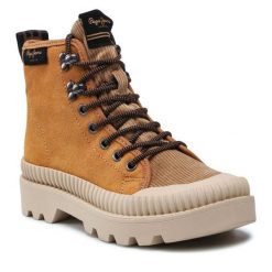 Botki Pepe Jeans. Brązowe botki Pepe Jeans, bez wzorów, z jeansu, bez obcasa, na płaskiej podeszwie, bez zapięcia. Za 439.99 zł.