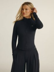 4F Bluza slim bez kaptura damska 4F x Anna Lewandowska - czarna S. Czarne bluzy 4f, l, bez wzorów, z materiału, bez kaptura. Za 169.99 zł.