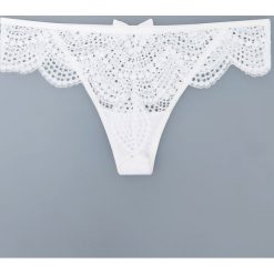 Koronkowe stringi - Kremowy. Stringi Reserved. Za 24.99 zł.