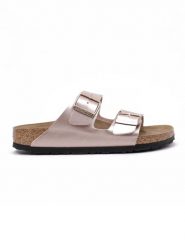 Birkenstock Skórzane klapki "Arizona" w kolorze miedzianym rozmiar: 37. Różowe klapki Birkenstock, bez wzorów, z otwartym noskiem, bez obcasa. Za 371.45 zł.