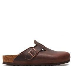 Klapki Birkenstock. Brązowe klapki Birkenstock, bez wzorów, bez obcasa. Za 579.99 zł.
