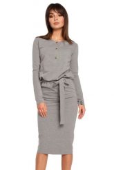 Sukienka bawełniana ołówkowa z wiązaniem w pasie szara. Szare sukienki Sukienki.shop, do pracy, xxl, bez wzorów, z bawełny, biznesowe, bez kołnierzyka, bez ramiączek, ołówkowe. Za 309.00 zł.