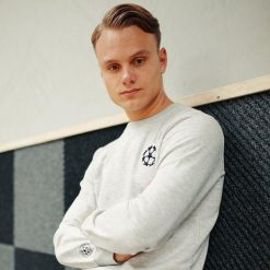 Champions League lifestyle bluza. Szare bluzy CHAMPIONS LEAGUE, m, bez wzorów, z bawełny, bez kaptura. Za 199.99 zł.