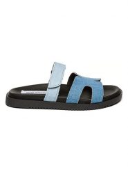 Steve Madden Klapki w kolorze błękitnym rozmiar: 41. Niebieskie klapki Steve Madden, bez wzorów, z otwartym noskiem, bez obcasa. Za 188.40 zł.