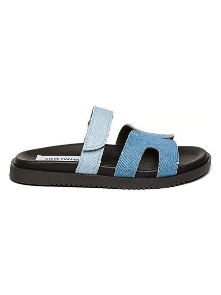 Steve Madden Klapki w kolorze błękitnym rozmiar: 39. Niebieskie klapki Steve Madden, bez wzorów, z otwartym noskiem, bez obcasa. Za 206.78 zł.