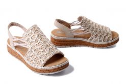 RIEKER 62741-60 beige, sandały damskie. Brązowe sandały Rieker, bez wzorów, bez obcasa, na koturnie, bez zapięcia. Za 271.92 zł.