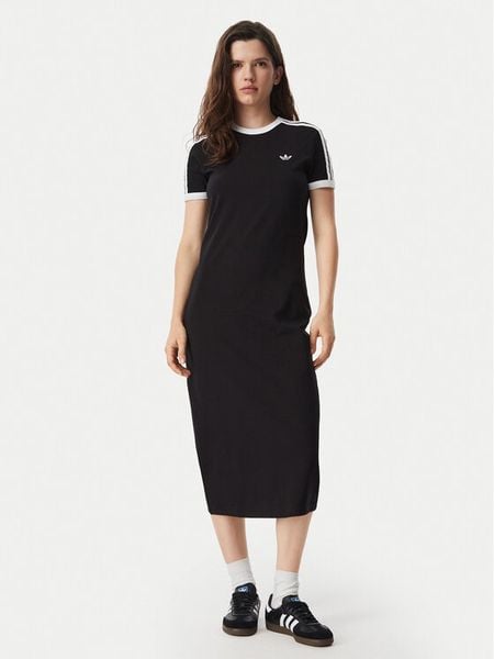Adidas Sukienka codzienna 3 Stripes KD7978 Czarny Slim Fit. Czarne sukienki Adidas, na co dzień, s, bez wzorów, z bawełny, bez kołnierzyka, bez ramiączek, proste. Za 246.99 zł.